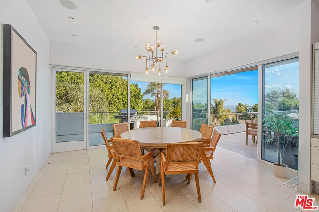 Building Photo - 27454 Winding Way