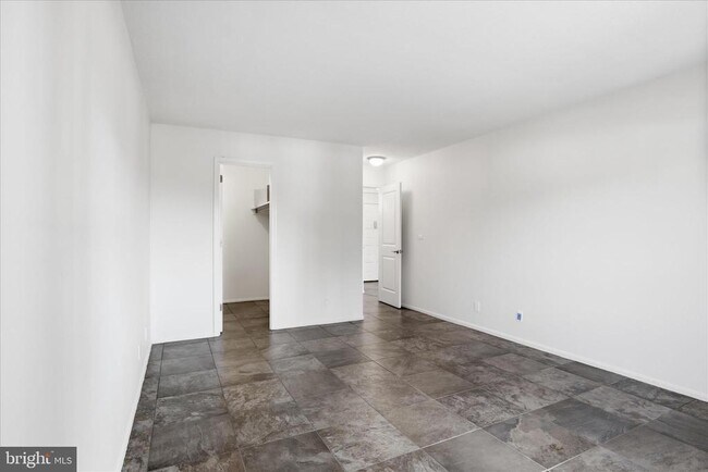 Building Photo - 8340 Greensboro Dr