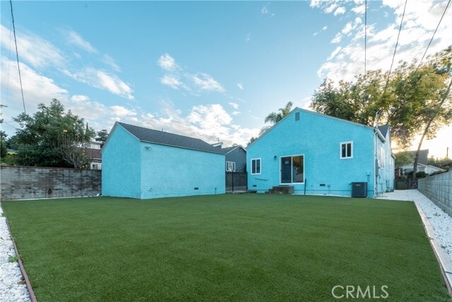 Building Photo - 2304 Roark Dr