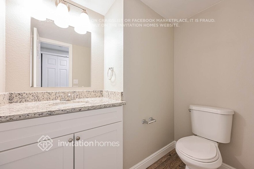 Building Photo - 19815 E Villanova Dr