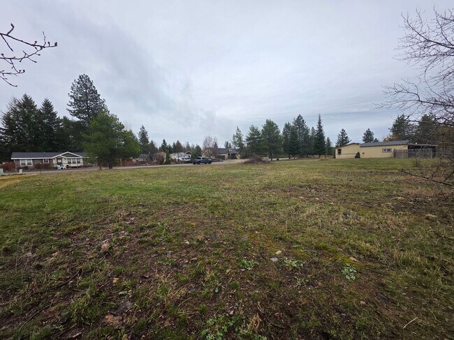 Building Photo - 32721 10th Ave