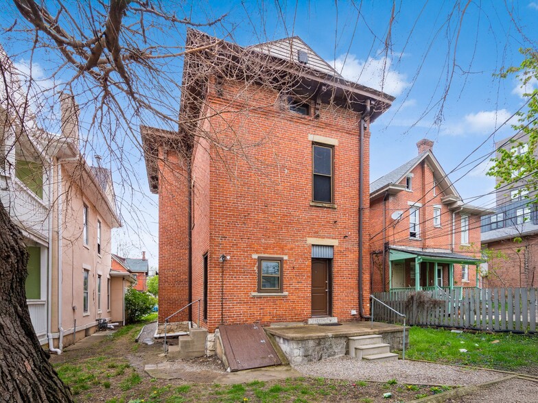 Building Photo - 41 King Ave