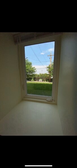 Building Photo - 26 Hazelwood St