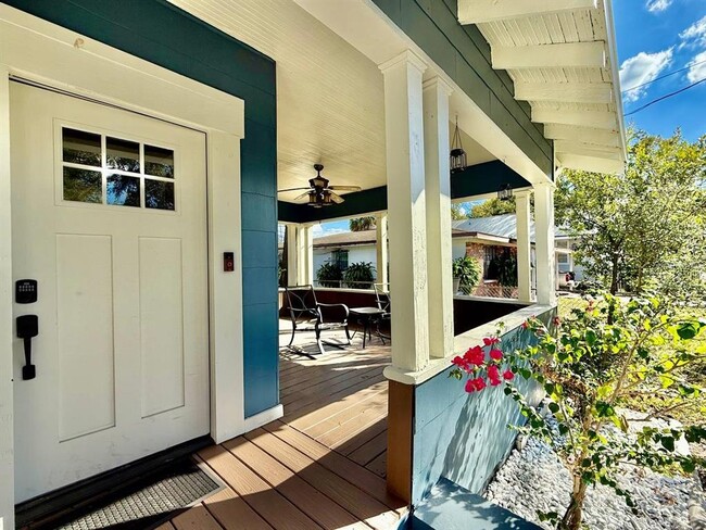 Building Photo - 3805 N Arlington Ave