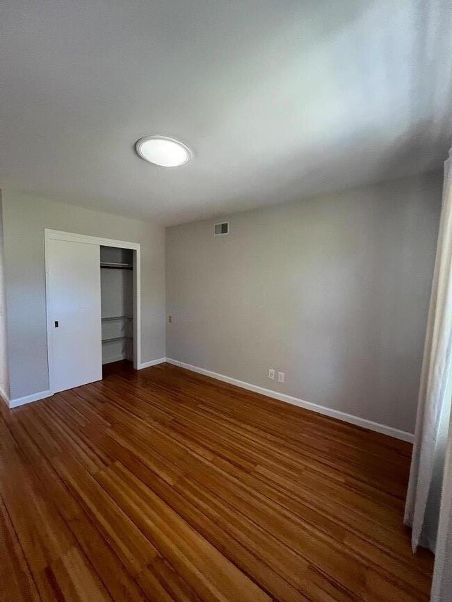 Building Photo - 3833 Brookdale Blvd