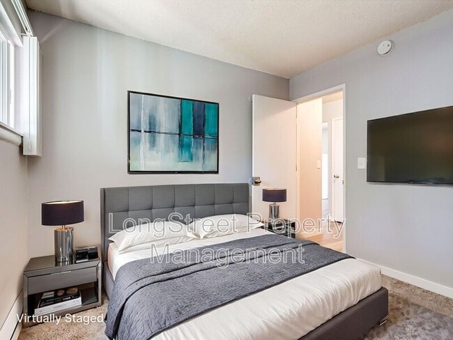 Building Photo - 4085 SW 160th Ave