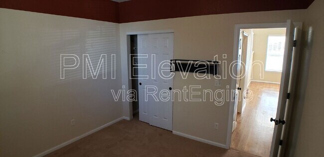 Building Photo - 10740 Windridge Ct