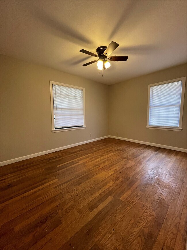 Building Photo - 1941 N Avenue H