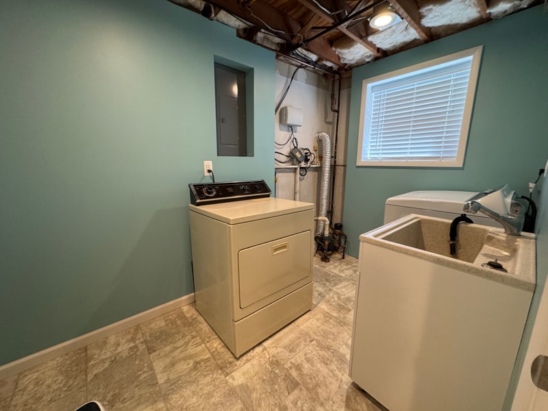 Building Photo - 197 Randall Dr