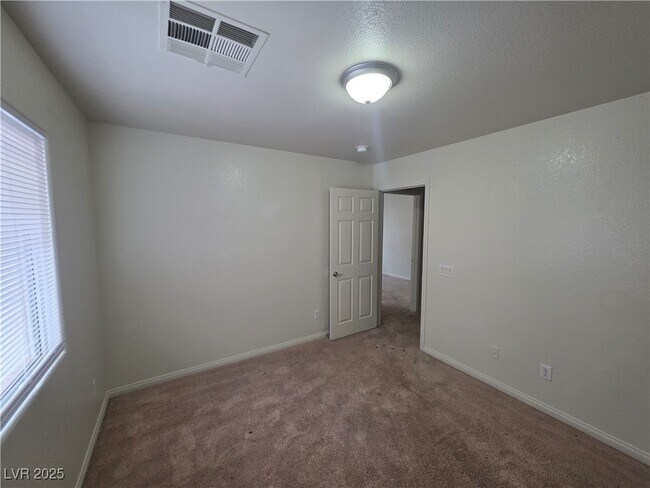 Building Photo - 3608 Tundra Swan St