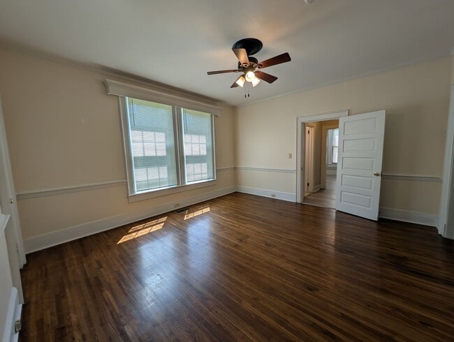 Building Photo - Downtown Concord Duplex Available Now