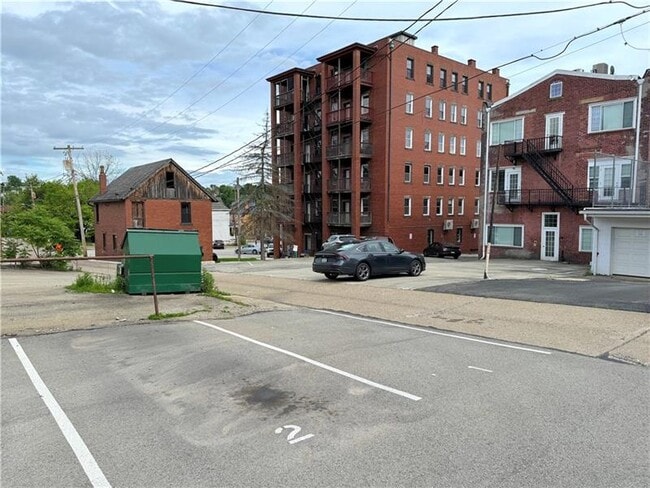 Building Photo - 103 E Pittsburgh St