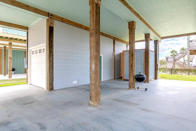 Building Photo - 951 Gulf Shores Dr