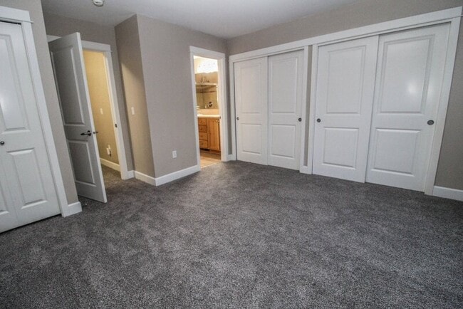 Building Photo - 19102 20th Dr SE