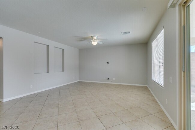 Building Photo - 2609 Chateau Clermont St