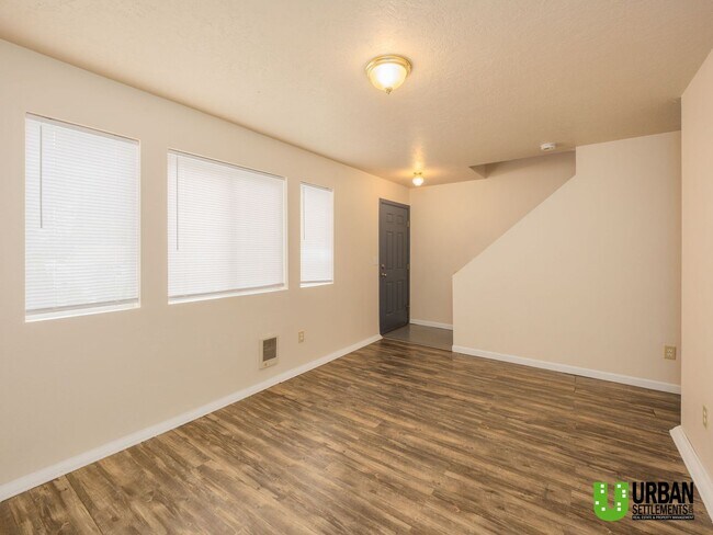 Building Photo - South Hill Gem! Spacious 3 Bedroom Home with Garage