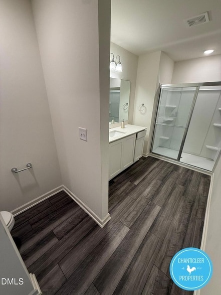 Building Photo - 329 Spaight Acrs Wy