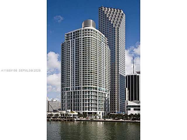 Building Photo - 300 S Biscayne Blvd
