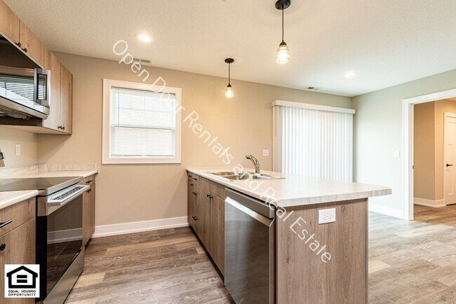 Building Photo - 10545 Old Leo Rd