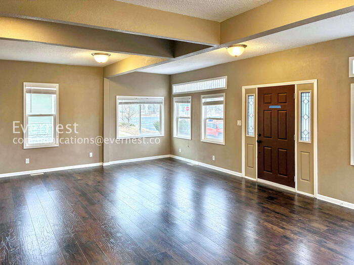 Building Photo - 1018 14th St