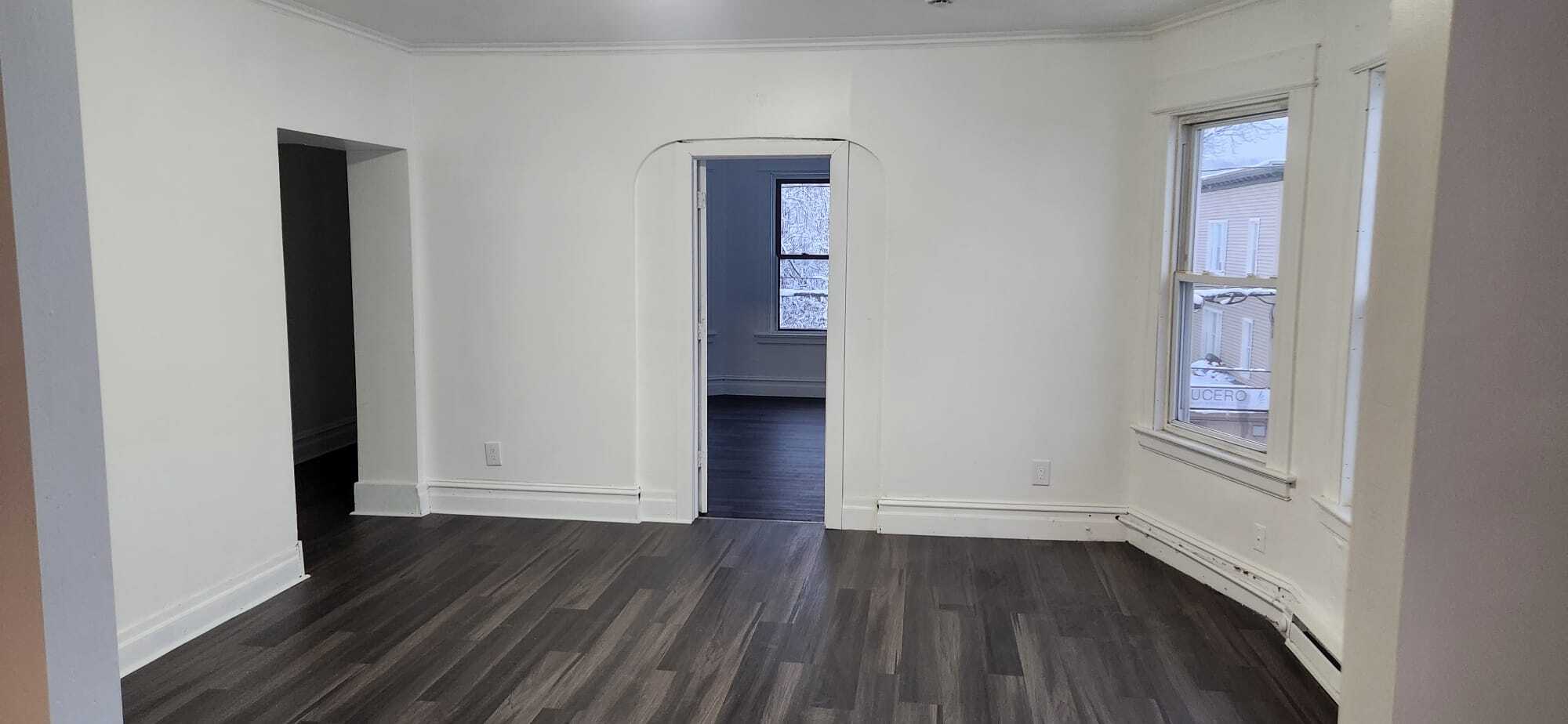 Building Photo - 203 Cooke St