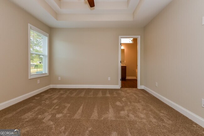 Building Photo - 320 Woodland Ridge Cir