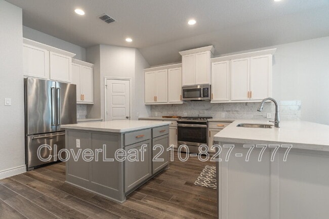 Building Photo - 1149 Cadogan Squire