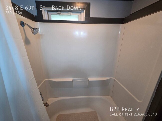 Building Photo - 3448 E 69th St