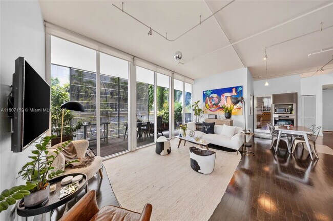 Primary Photo - 1700 Meridian Ave