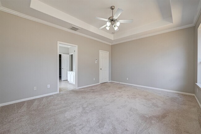 Building Photo - 13922 Normandy Ct