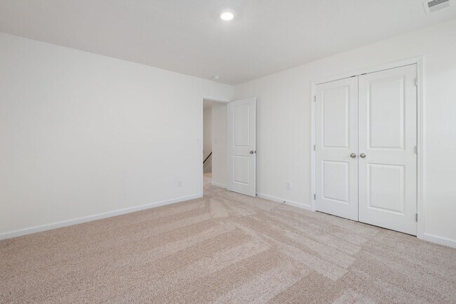 Building Photo - 4734 Willow Bluff Cir