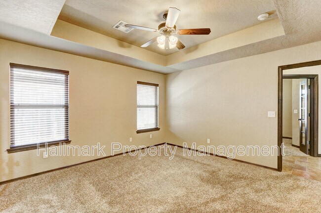 Building Photo - 508 Whispering Oaks Blvd
