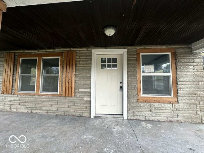 Building Photo - 2729 Columbia Ave