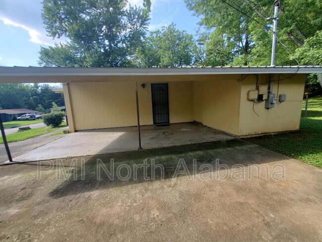 Building Photo - 2248 Norwood Dr NW