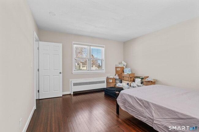 Building Photo - 159 Ridgewood Rd