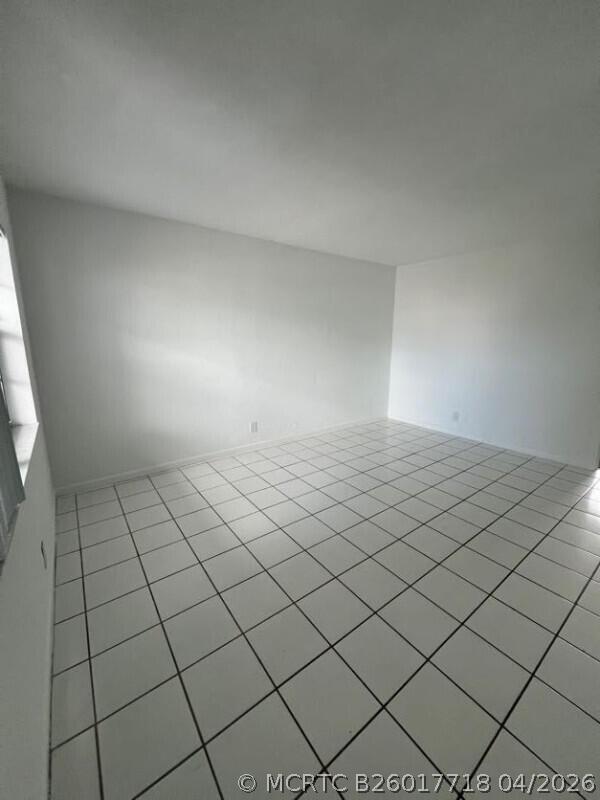 Building Photo - 371 Sunshine Dr