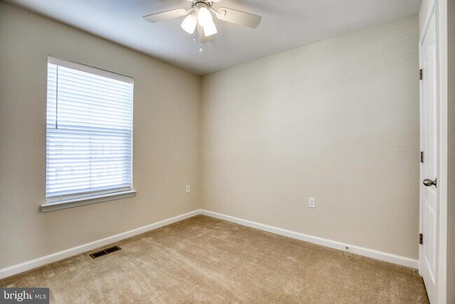 Building Photo - 107 Alderman Wy
