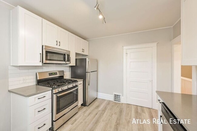 Primary Photo - 476 N Washington St