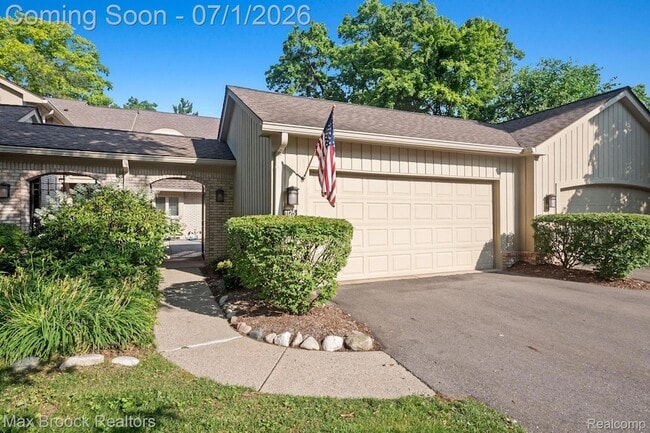 Building Photo - 1125 Meadowglen Ct