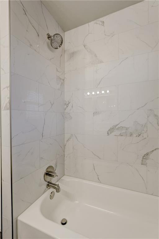 Building Photo - 3035 SE 20th St