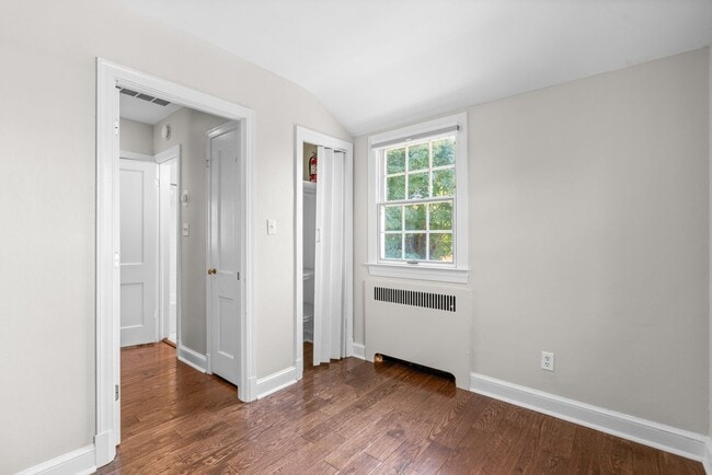 Building Photo - 3 Bed 3 Bath - Bethesda Colonial - Move-In...