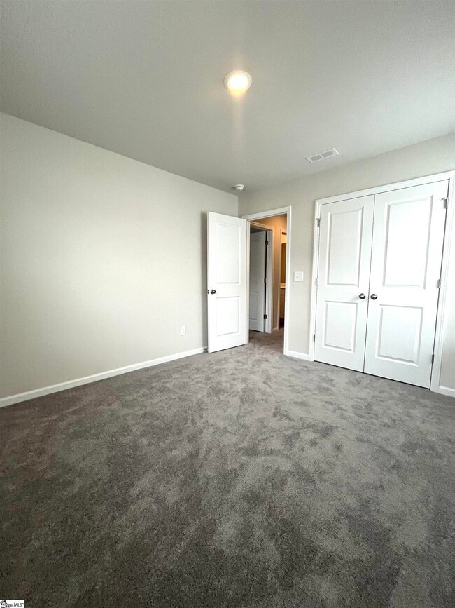 Building Photo - 7 Twiggs Ln