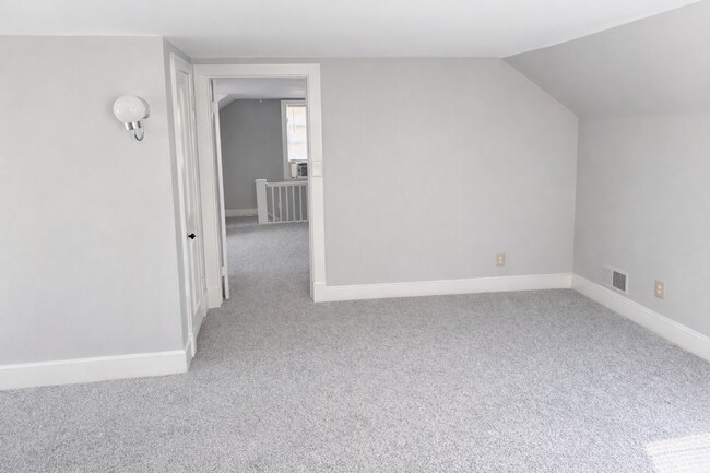 Building Photo - 3544 Bell St