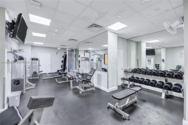 Building Photo - 3180 S Ocean Dr