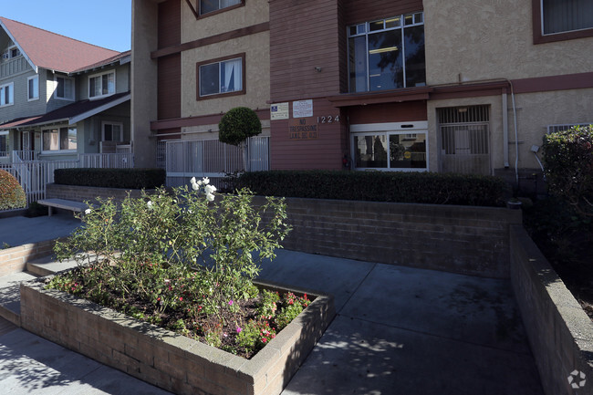 Building Photo - Westside Manor & Gibraltar Apartments