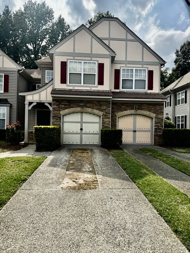 Building Photo - 949 Turtle Pond Ln