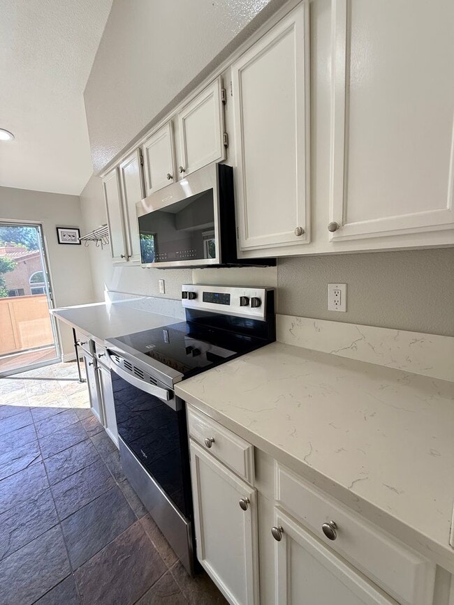 Building Photo - Condo in The Hills Yorba Linda 2 Bedrooms | 2 Bathrooms | 1,252 Sq. Ft. | $3,100/Month