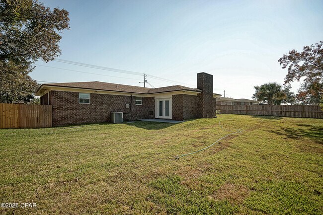 Building Photo - 410 S Star Ave