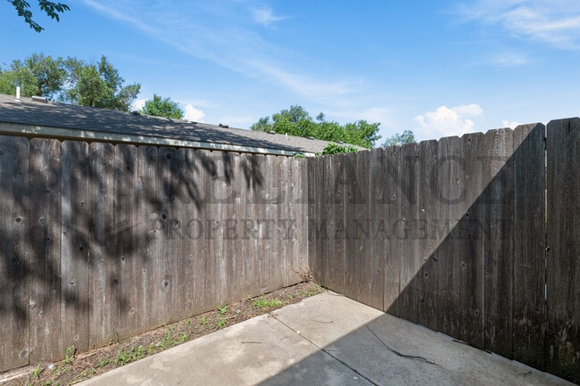 Building Photo - 4240 Newell St