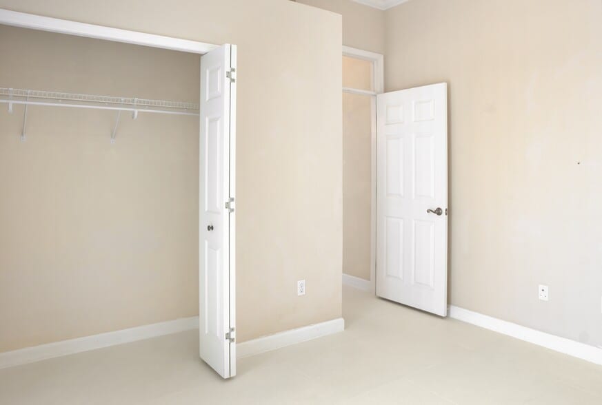 Building Photo - 1401 Sweet Bay Ct